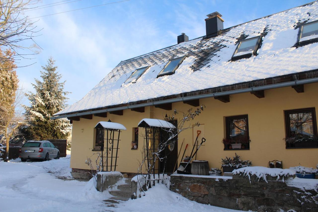 Chalupa U Potoka Cervena Voda Exterior photo